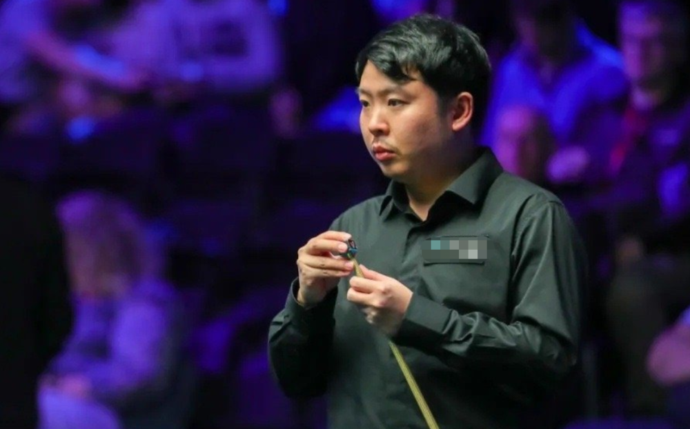 在禁区内的 在禁区内的