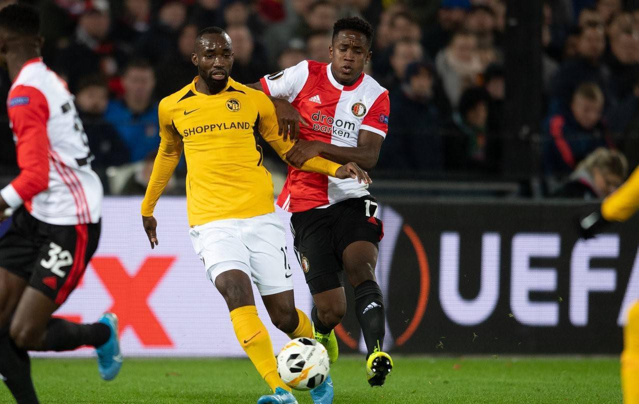 从而保持其 从而保持其