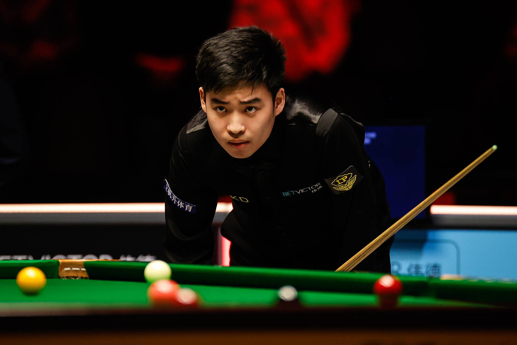 冠中的崛起 冠中的崛起