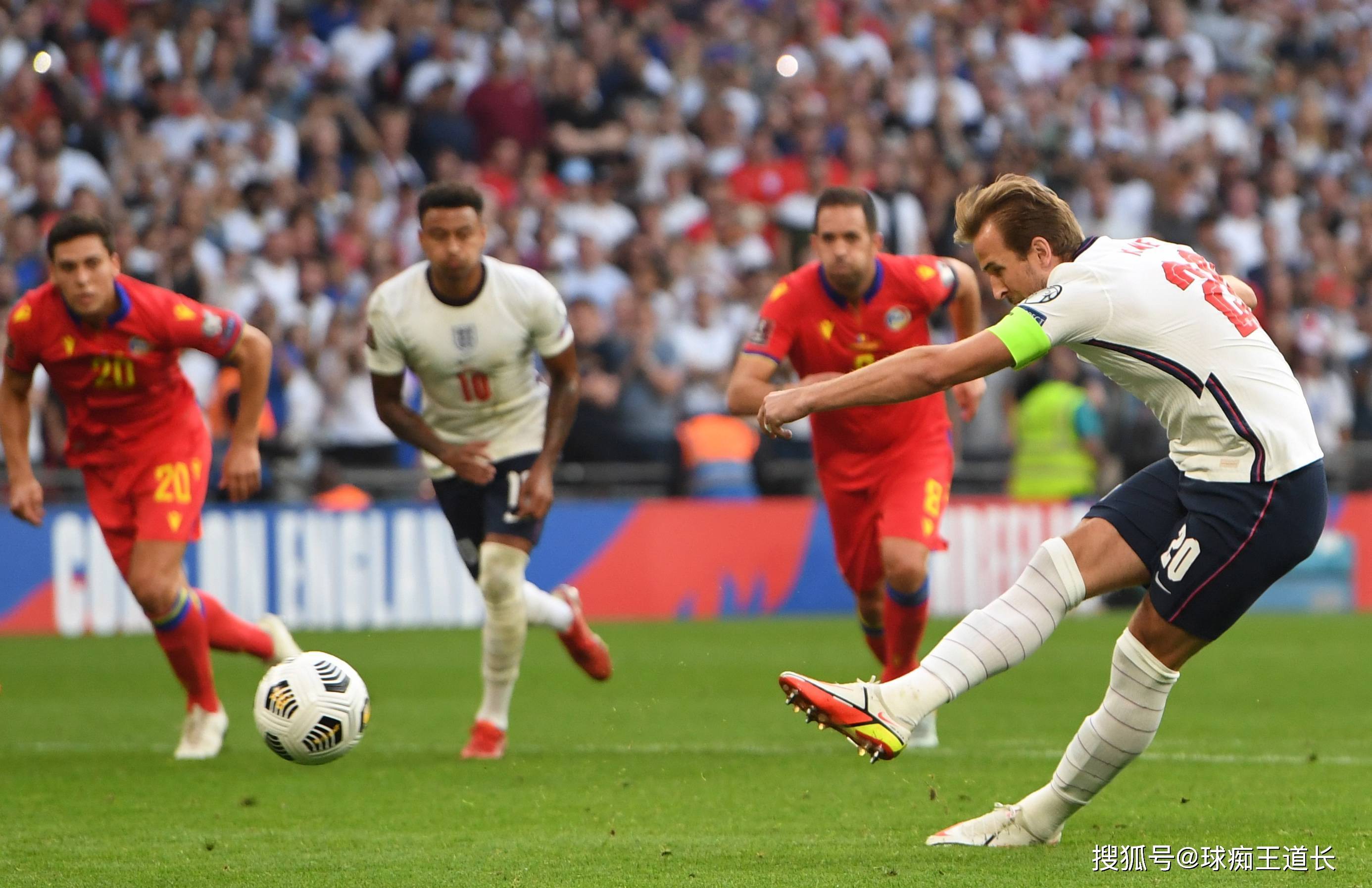 还是做出妥 还是做出妥