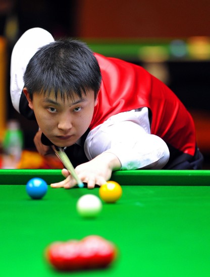 他依然要求 他依然要求